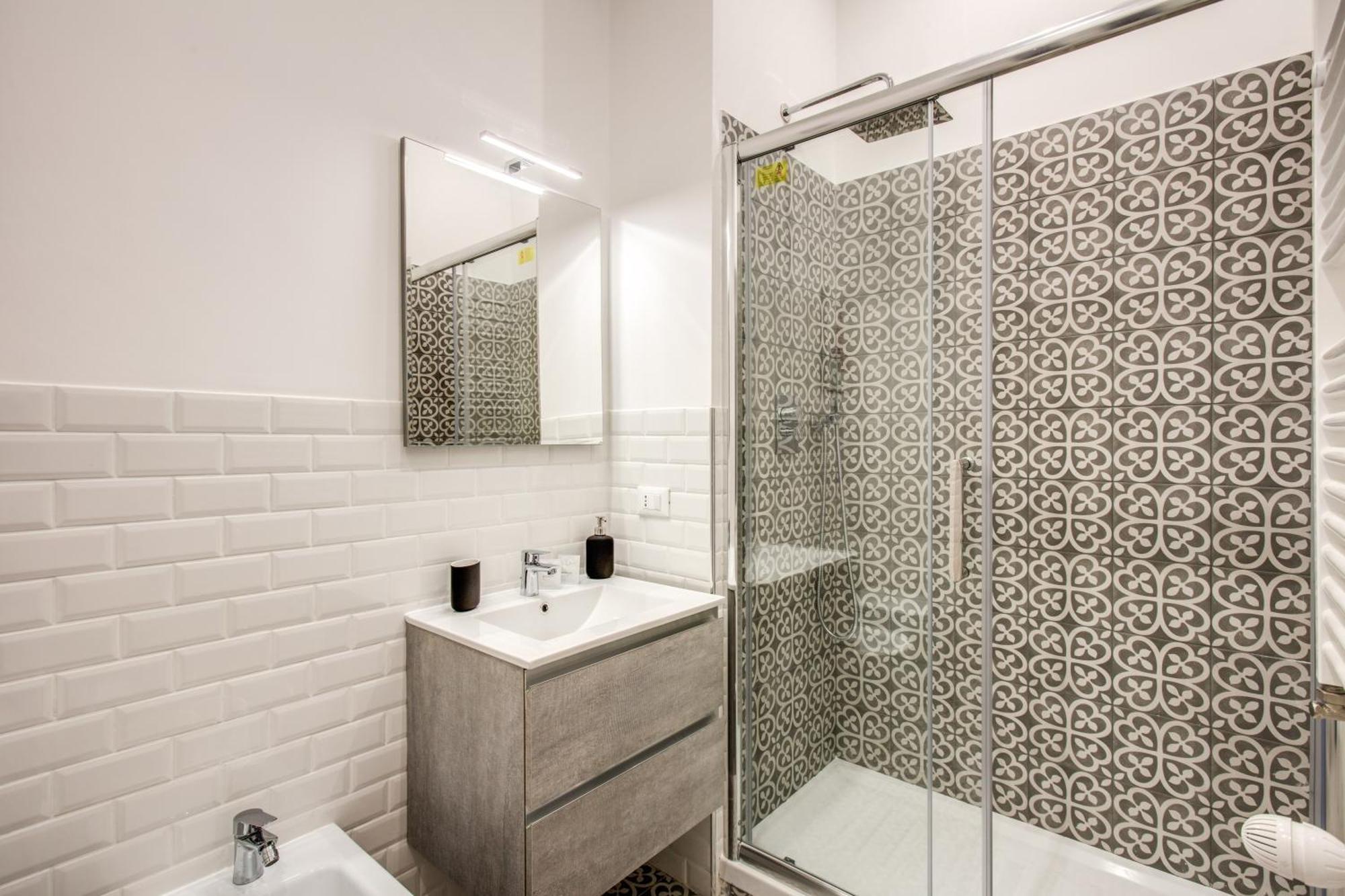Monti Quiet And Spacious Apartment Rome Buitenkant foto